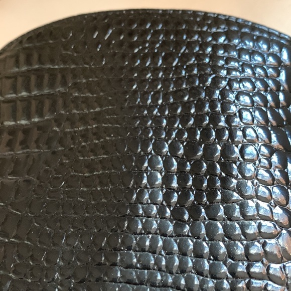 Elizabeth Arden Makeup Bag - Picture 2 of 9